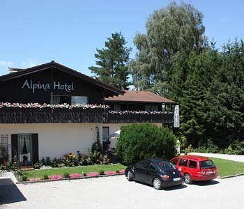 Alpina Hotel Розенхайм Екстериор снимка
